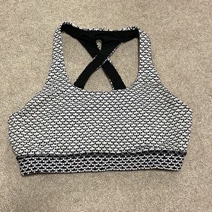 lululemon sports bra